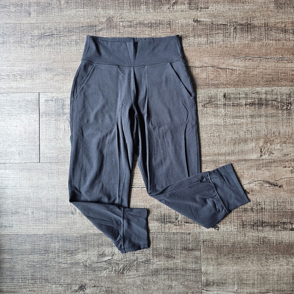 LULULEMON - pants
